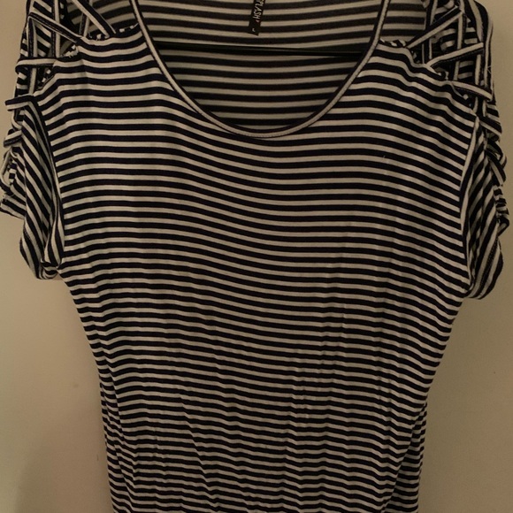 SPLASH brand size Large Blue & White airy sleeve WMS TOP - Picture 8 of 10